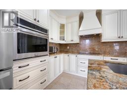 48 HAWKE CRESCENT - 22