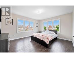 48 HAWKE CRESCENT - 37