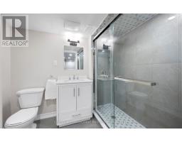 48 HAWKE CRESCENT - 47