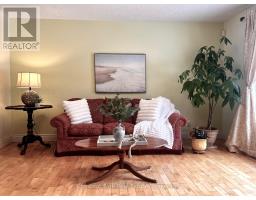 135 CHRISTOPHER AVENUE - 4