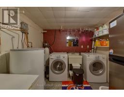 152 MELROSE AVENUE - 21