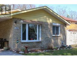 152 MELROSE AVENUE - 31
