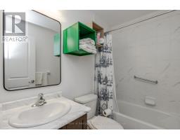 27 BEAUSOLEIL DRIVE - 26