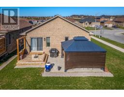 27 BEAUSOLEIL DRIVE - 37
