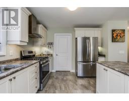 27 BEAUSOLEIL DRIVE - 9