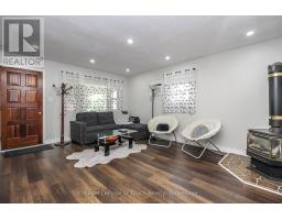 27 PEEL STREET - 12
