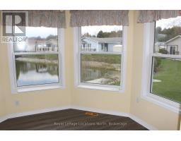 4 ST. JAMES PLACE - 12