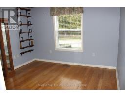 4 ST. JAMES PLACE - 19
