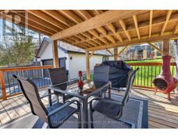 641 BAY STREET - 25