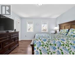 992 COOK DRIVE - 19