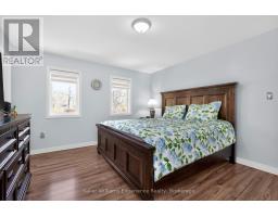 992 COOK DRIVE - 20