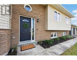 5 MARL CREEK DRIVE - 43