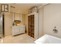 40 POLISH AVENUE - 36