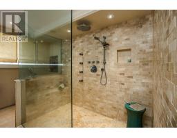 40 POLISH AVENUE - 38