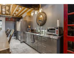 40 POLISH AVENUE - 45