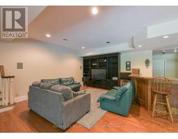 403 BAY STREET - 39