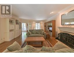 403 BAY STREET - 7