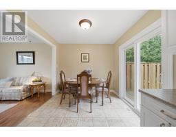 2049 MARCHMONT ROAD - 11