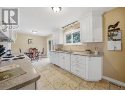 2049 MARCHMONT ROAD - 16