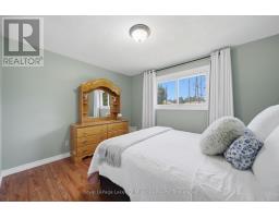 2049 MARCHMONT ROAD - 19