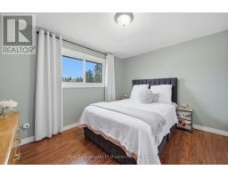 2049 MARCHMONT ROAD - 21