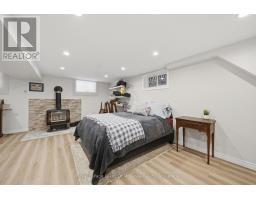 2049 MARCHMONT ROAD - 26