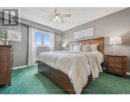17 HISTON CRESCENT - 11