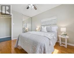 17 HISTON CRESCENT - 14