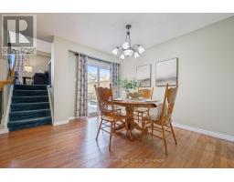 17 HISTON CRESCENT - 4