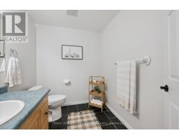 4 EASTVIEW CRESCENT - 27