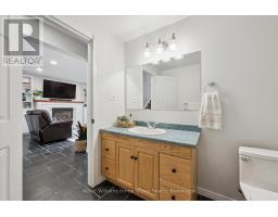 4 EASTVIEW CRESCENT - 28