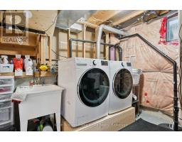4 EASTVIEW CRESCENT - 29