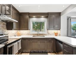 291 WOODLAWN CRESCENT - 12