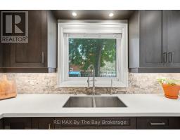 291 WOODLAWN CRESCENT - 16