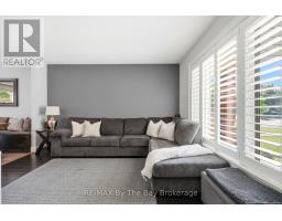 291 WOODLAWN CRESCENT - 8