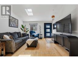 313 BARTLETT AVENUE N - 10