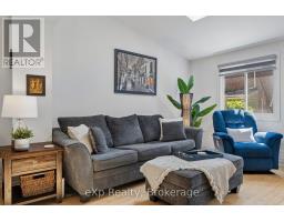 313 BARTLETT AVENUE N - 12