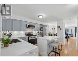 313 BARTLETT AVENUE N - 21