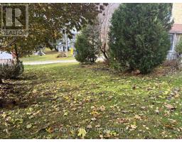 16 PETER STREET S - 12