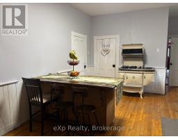 16 PETER STREET S - 22