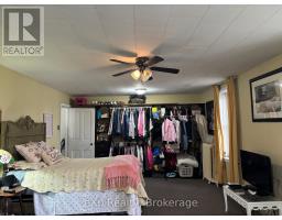 16 PETER STREET S - 35