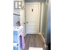 16 PETER STREET S - 43