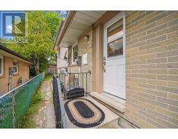 47 ARGYLE DRIVE - 33