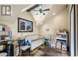 12 FERNDALE ROAD - 22