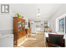 12 FERNDALE ROAD - 9