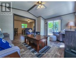 157 - 13 SOUTHLINE AVENUE - 11