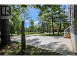 157 - 13 SOUTHLINE AVENUE - 7