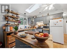10 SPRUCE AVENUE - 13