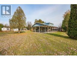 10 SPRUCE AVENUE - 30
