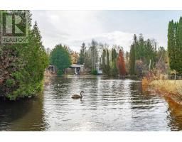 10 SPRUCE AVENUE - 33